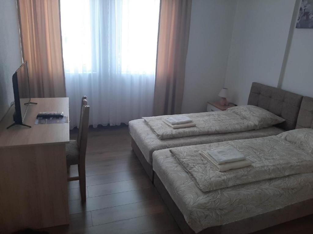 Apartmani Centar Сйеница Екстериор снимка