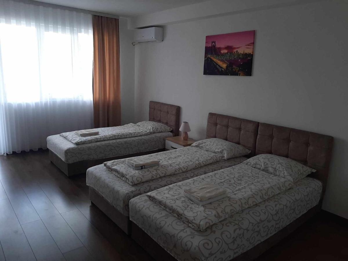 Apartmani Centar Сйеница Екстериор снимка